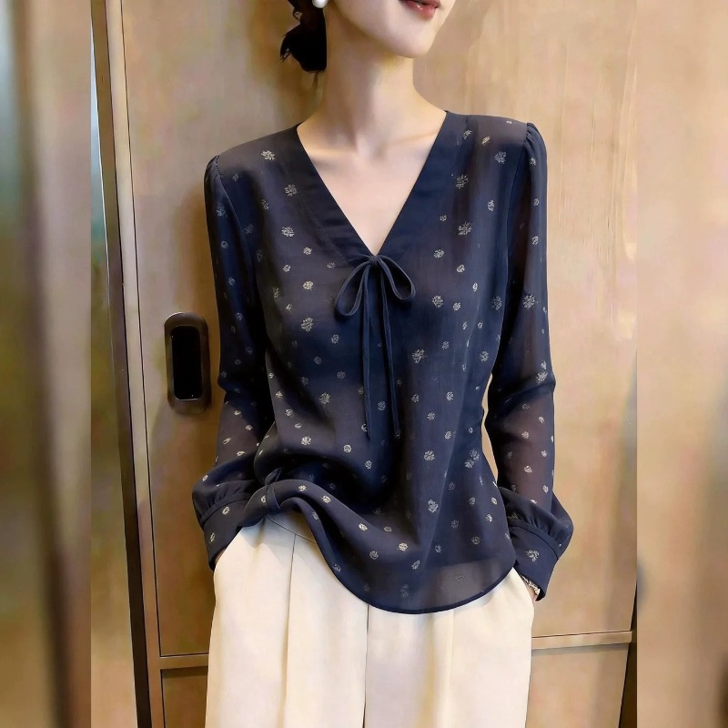 Summer Clothing In French - بلوزات نسائية على الطراز الفرنسي، قمصان