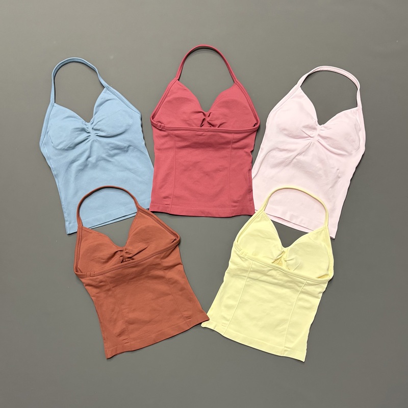 قميص رياضي نسائي بدون خياطة بح - مراجعة Halter Neck Top وسعره