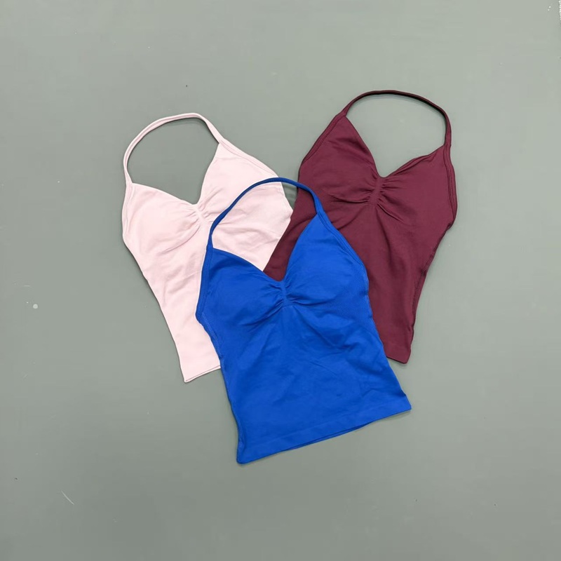 قميص رياضي نسائي بدون خياطة بح - مراجعة Halter Neck Top وسعره